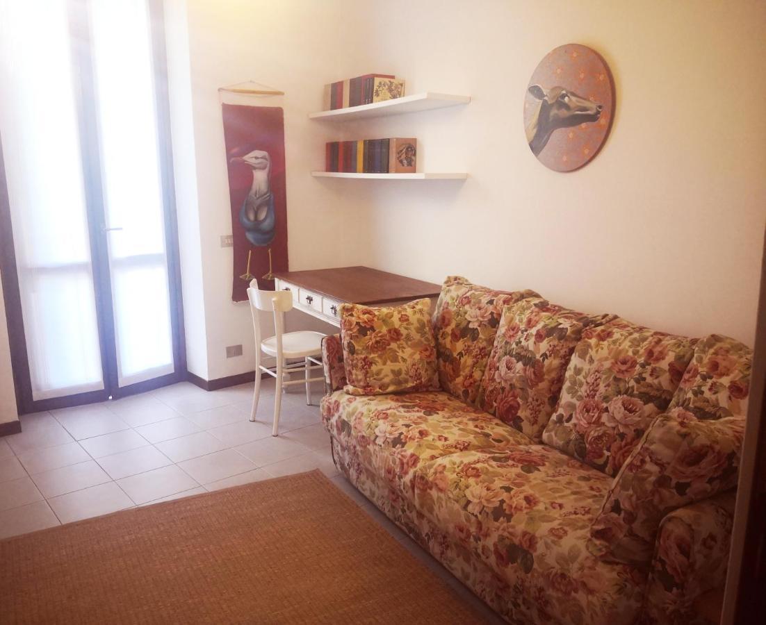 Vila Residenza Esse Angera Exteriér fotografie