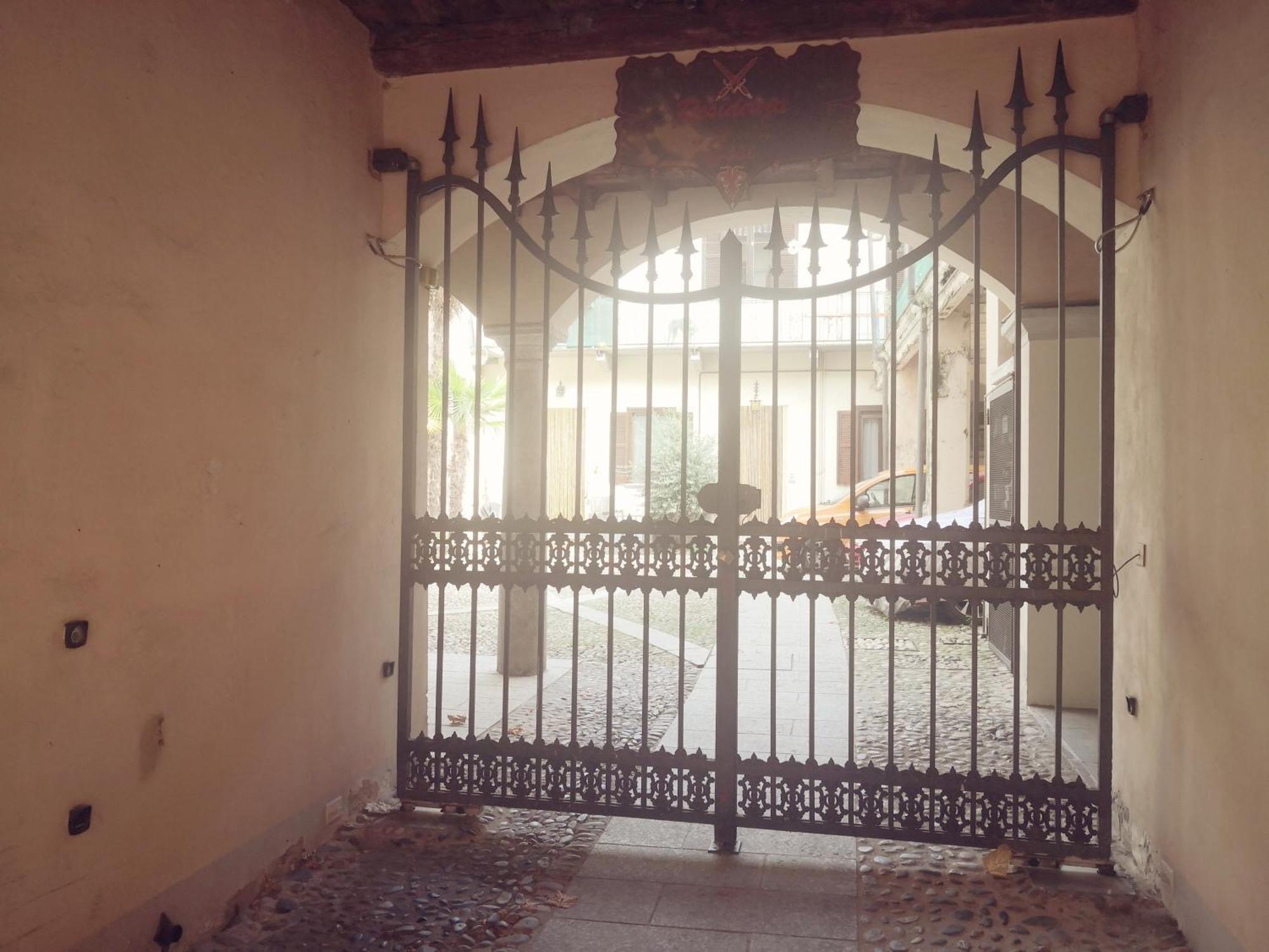 Vila Residenza Esse Angera Exteriér fotografie